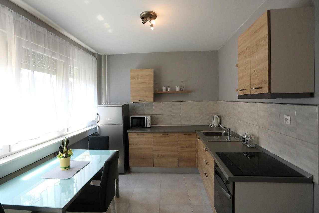 Studio Apartman Ana Όσιγιεκ Εξωτερικό φωτογραφία